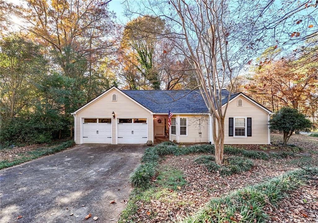 Property Photo:  210 Brolley Woods Drive  GA 30189 