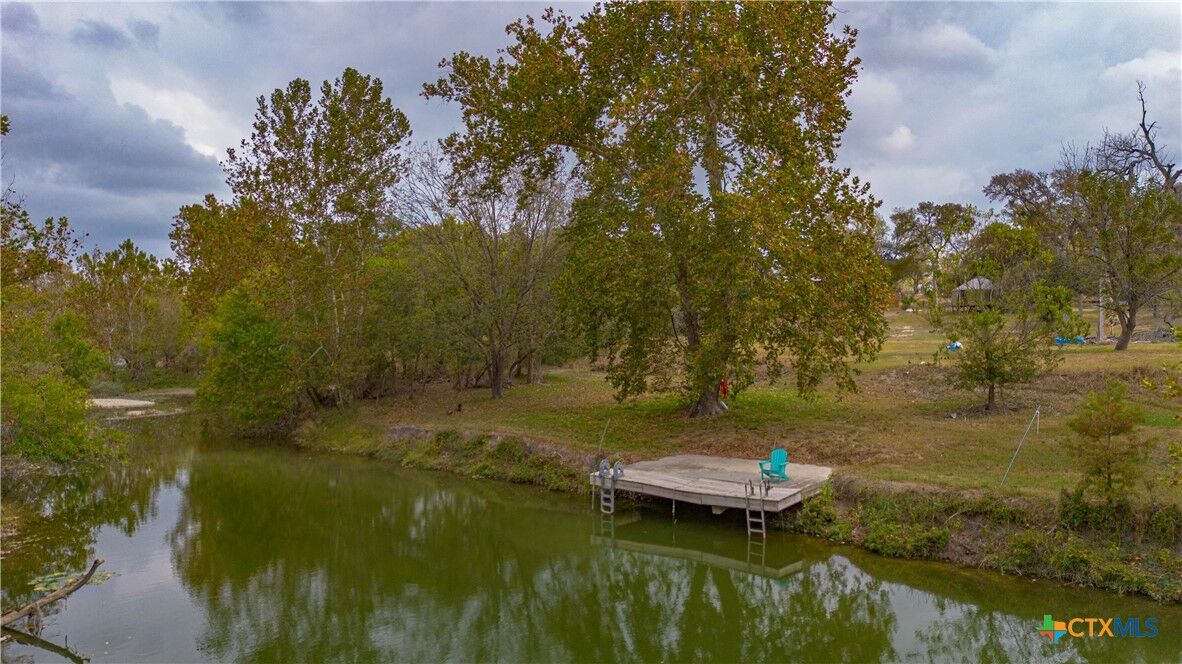 Property Photo:  384 Waterway Pass  TX 78130 