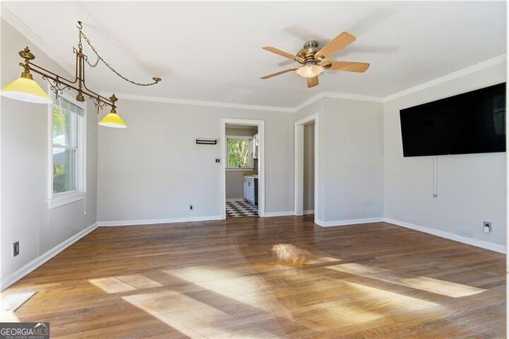 Property Photo:  142 Woodbine Circle SE  GA 30317 