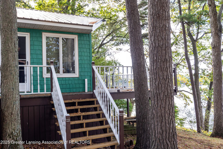 Property Photo:  481 Rainbow Lake Drive  MI 49347 