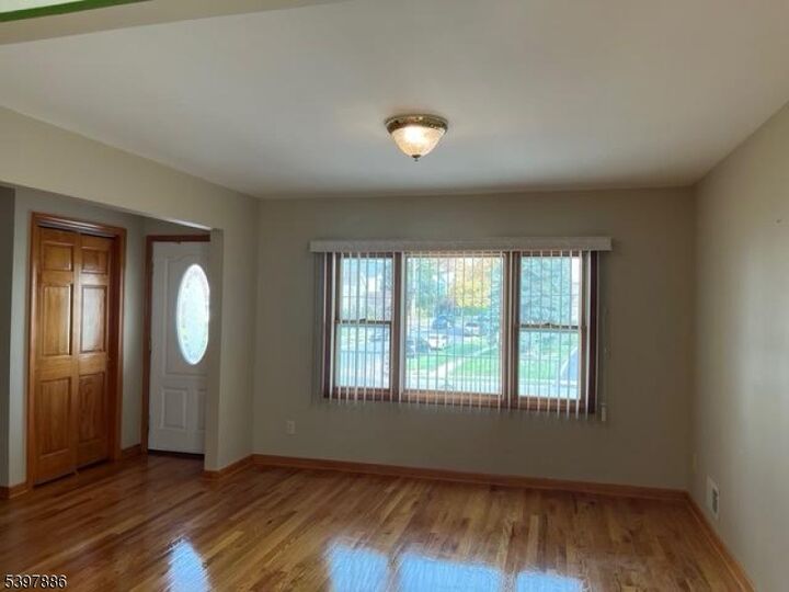 Property Photo:  500 Summit Ave 1  NJ 07090 