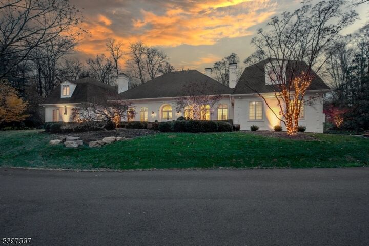 Property Photo:  6 Cromwell Ln  NJ 07945 