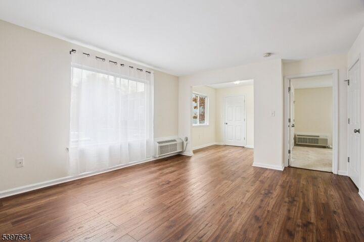 Property Photo:  17 Norwich Pl 17  NJ 08873 