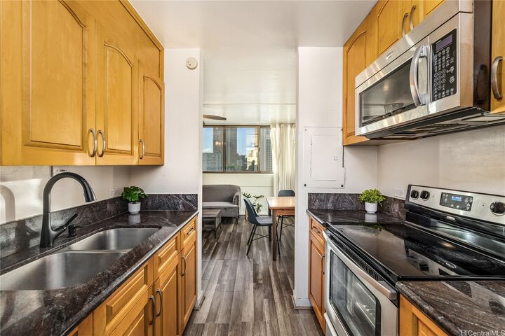 Property Photo: 1134 Kinau Street 801 HI 96814