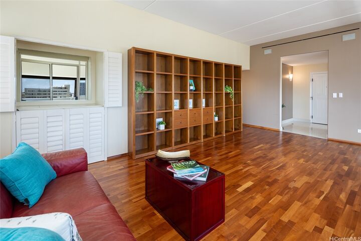 Property Photo:  1330 Heulu Street Ph2  HI 96822 