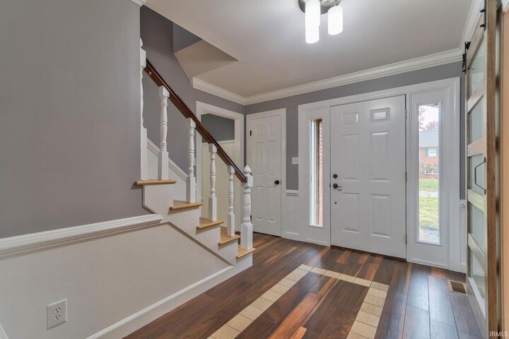 Property Photo: 7849 Brookshire Court IN 47715-7146