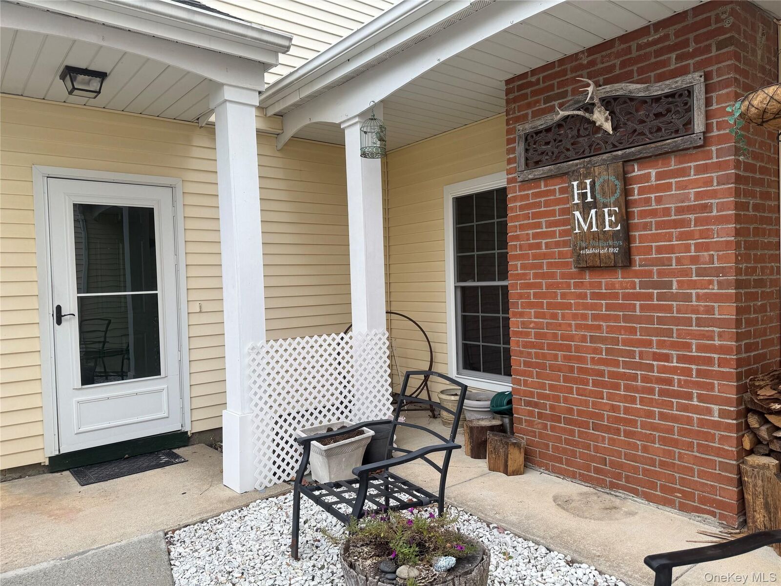 Property Photo:  230 Homestead Village Drive  NY 10990 