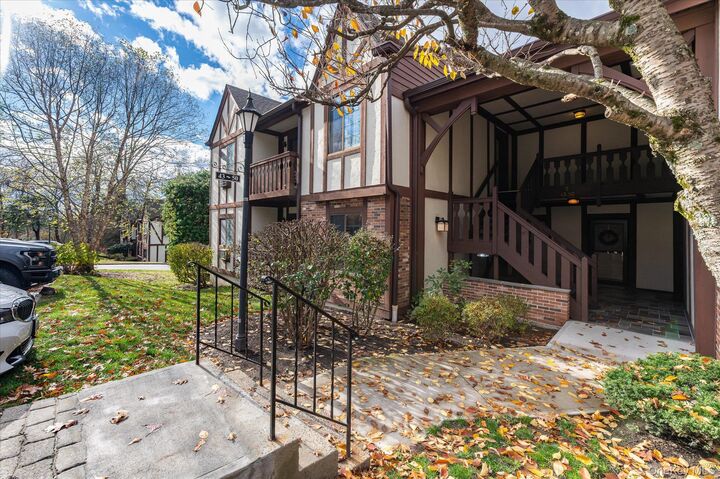 Property Photo: 43 Foxwood Circle NY 10549