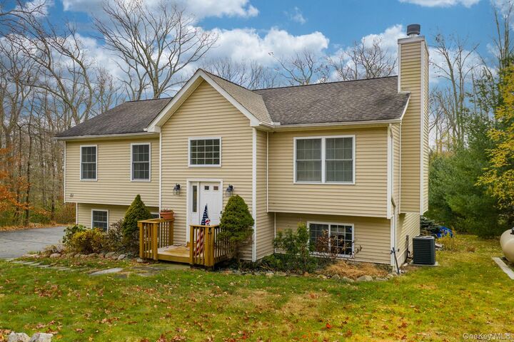 Property Photo:  21 Hoeppner Drive  NY 12790 