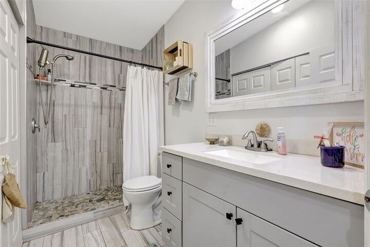 Property Photo:  2425 21st Street B  FL 34234 