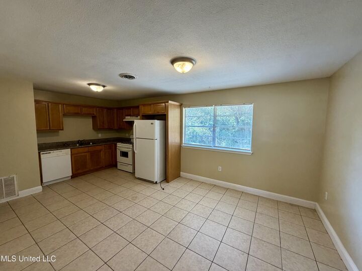 Property Photo:  2903 Audubon Drive  MS 39501 