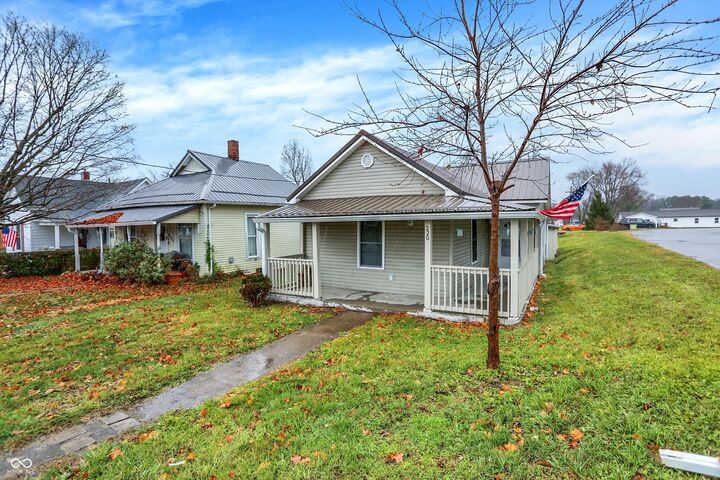 Property Photo:  220 E Mulberry Street  IN 46160 