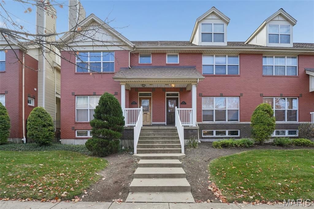 Property Photo: 5360 Delmar Boulevard MO 63112