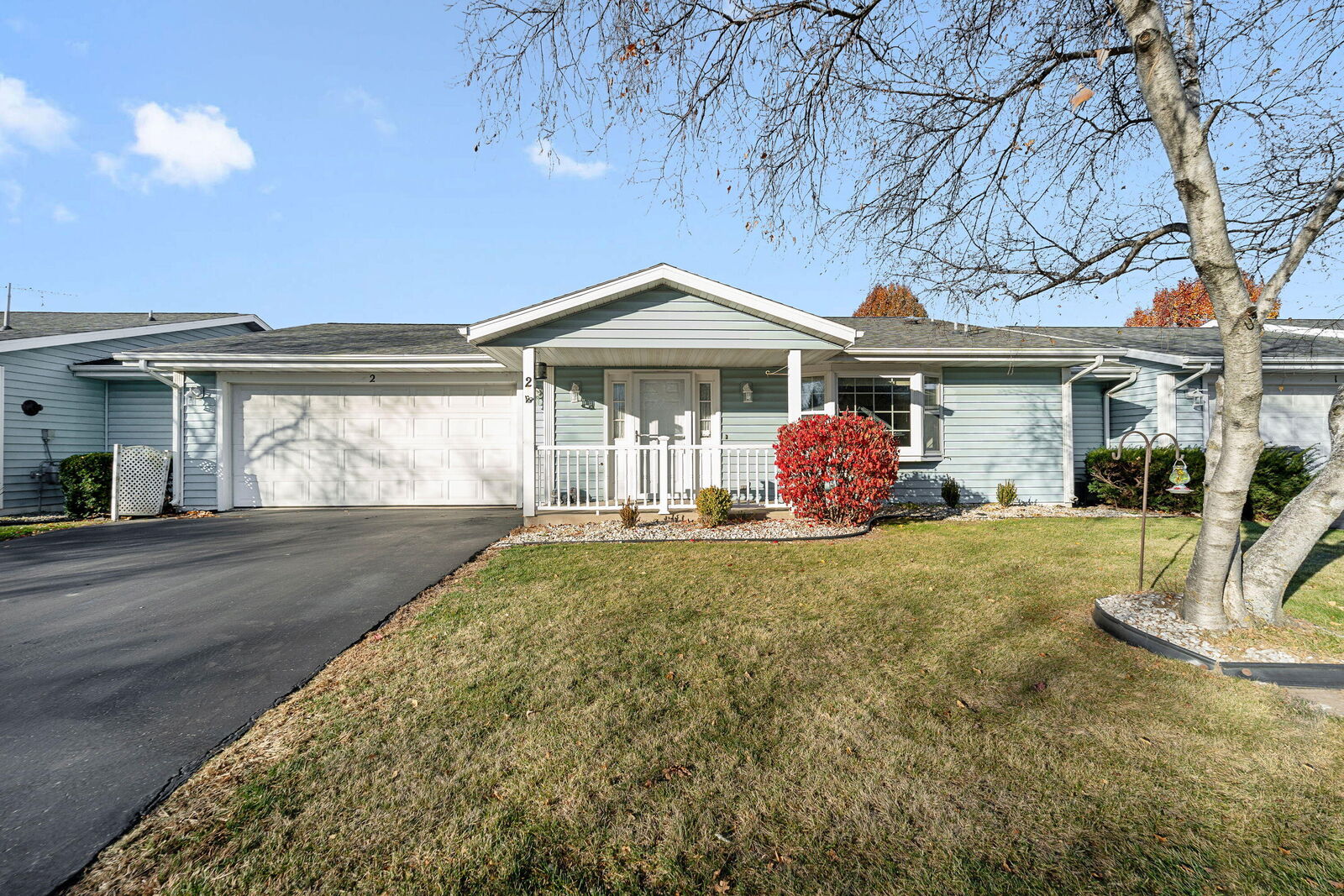 Property Photo: 407 E 3rd Ave 2 WI 53121