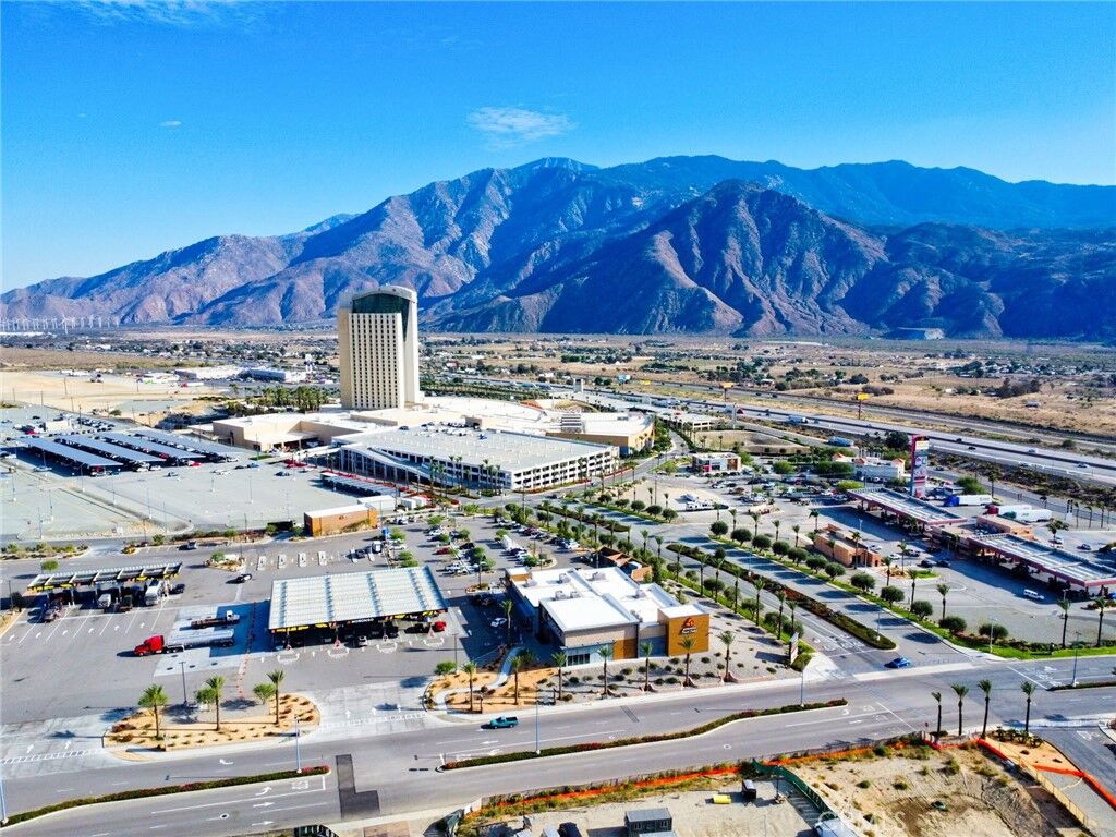 Property Photo: 48850 Mojave CA 92230