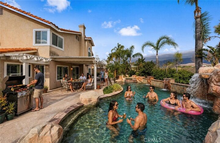 Property Photo:  14282 Rideout Court  CA 92336 