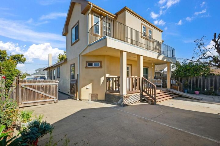 Property Photo:  36 Pine Street  CA 93901 
