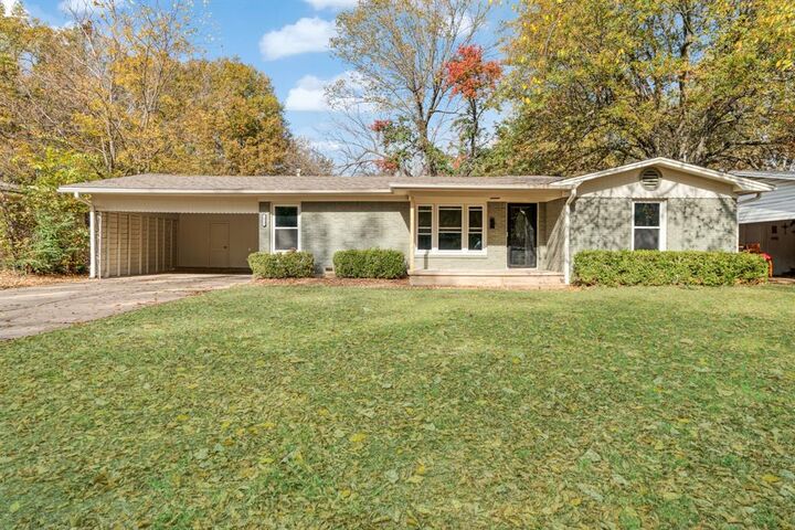 Property Photo:  2025 Cedar Street  TX 75460 