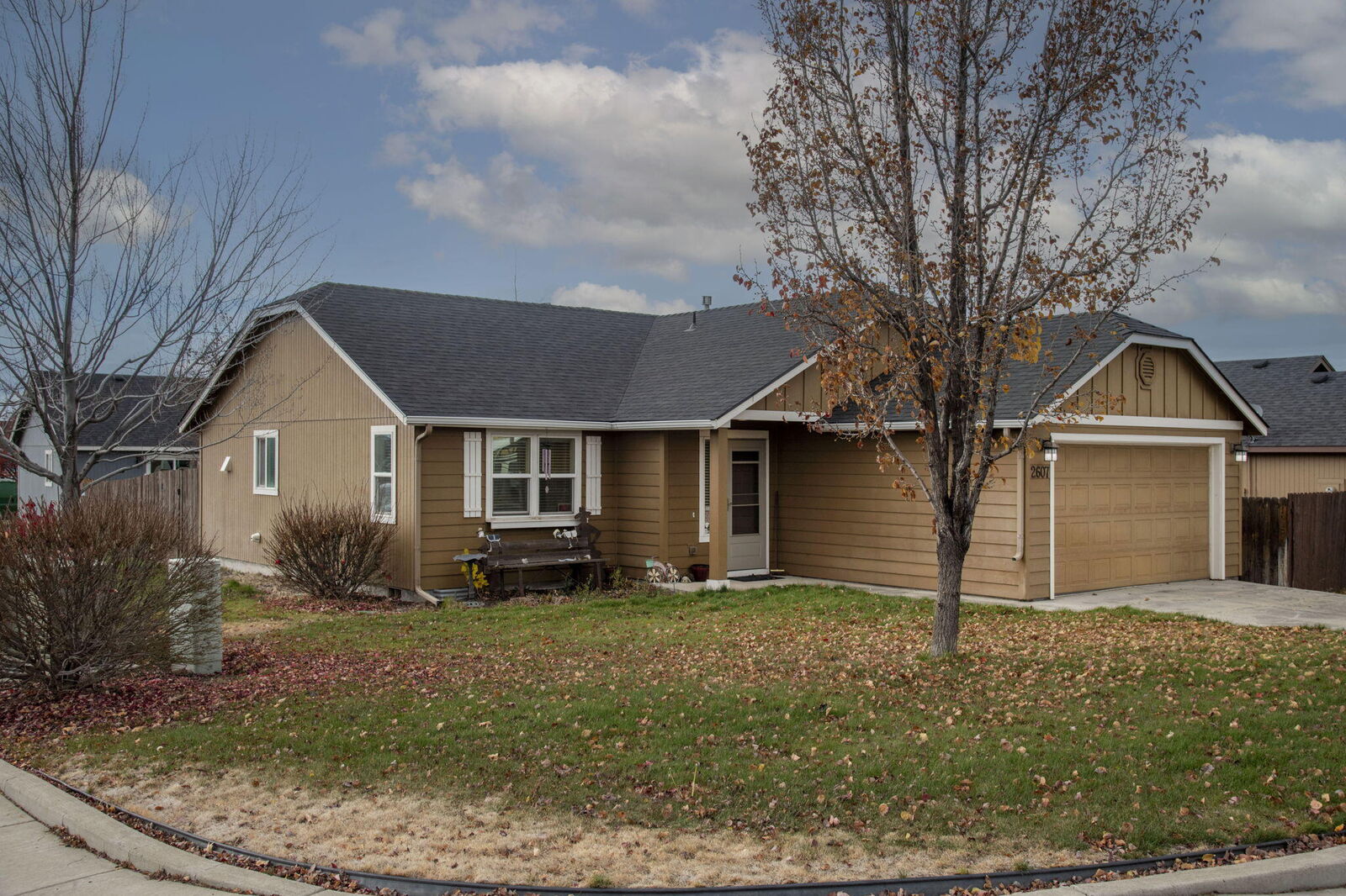 Property Photo: 2607 NE 5th Street OR 97756