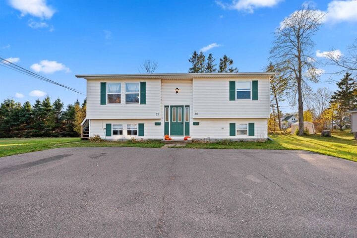 Photo de la propriété: 30-32 Barkley Avenue PE C1B 1Z6