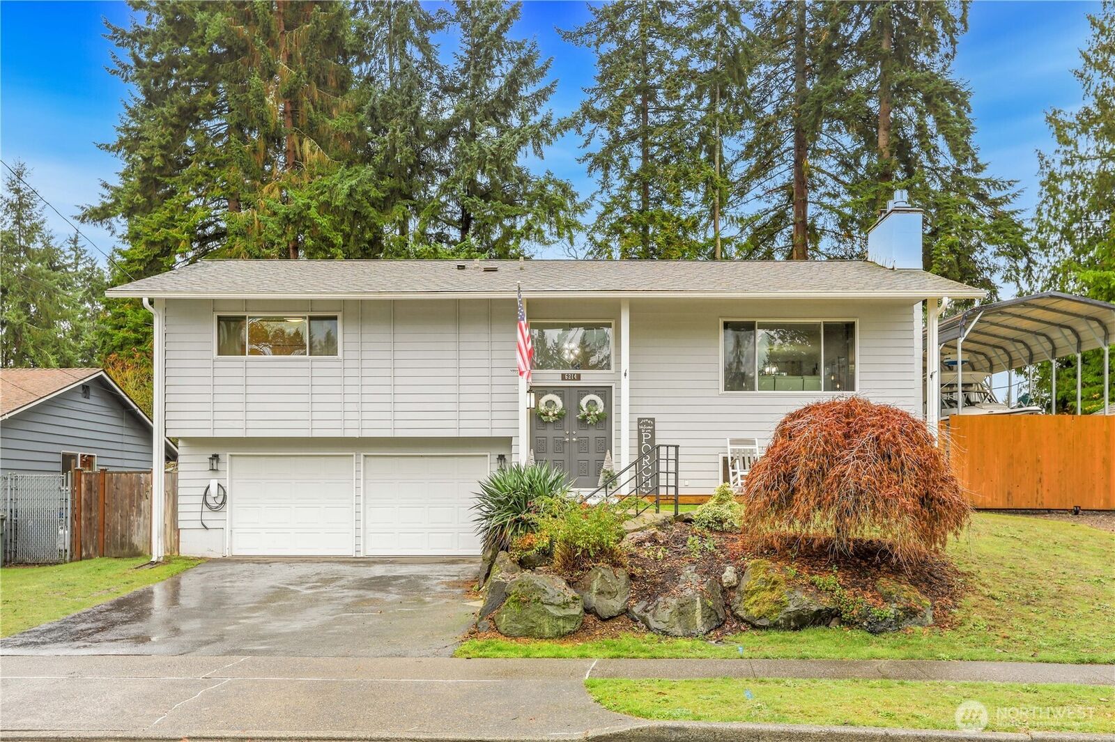 Property Photo:  6214  185th Street SW  WA 98037 