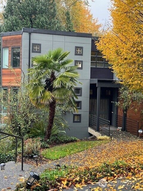 Property Photo:  9425  110th Place NE  WA 98033 