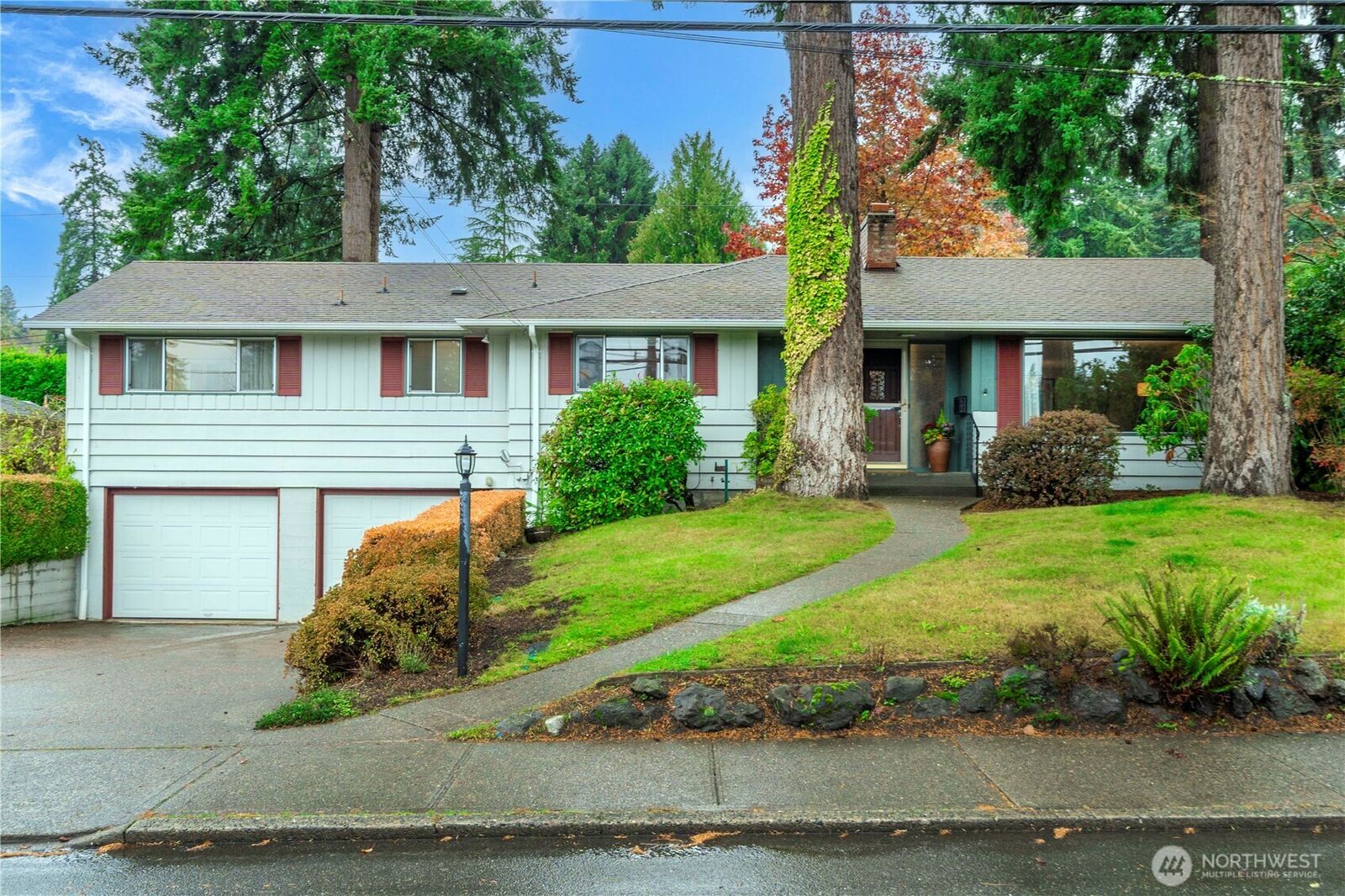 Property Photo: 914 Alameda Ave WA 98466