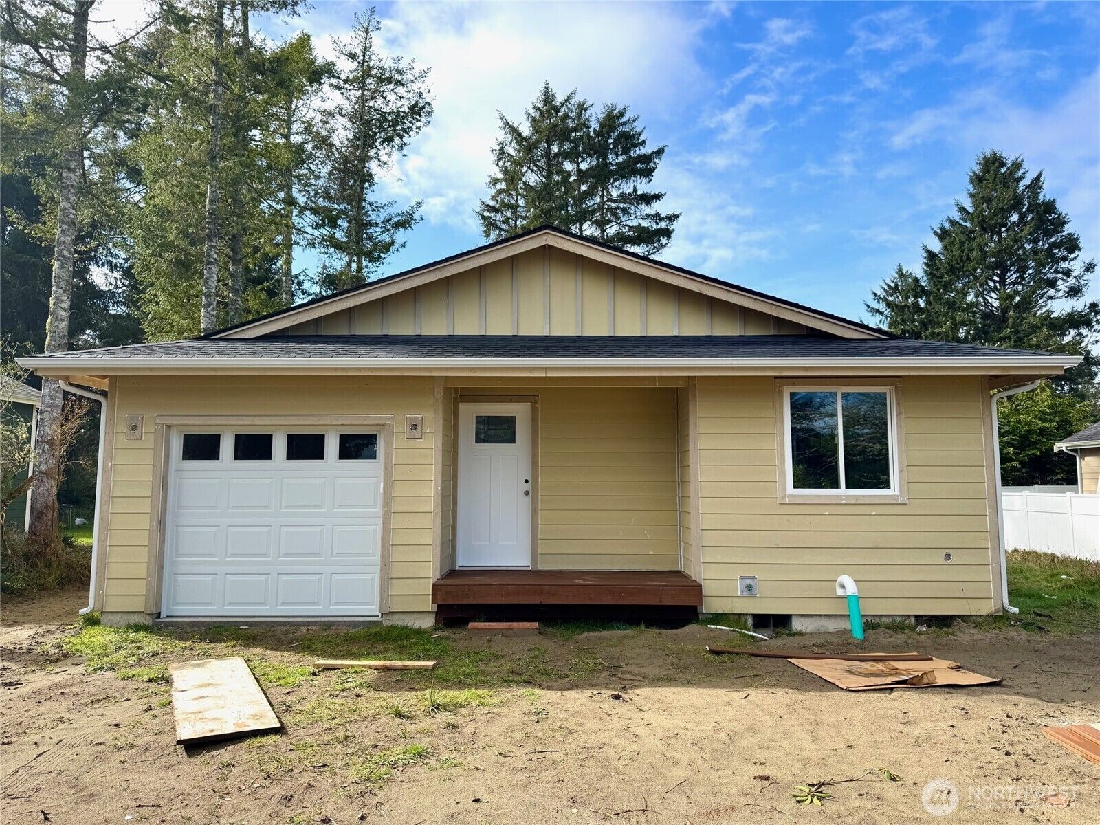 Property Photo:  957  Cascade Avenue SW  WA 98569 