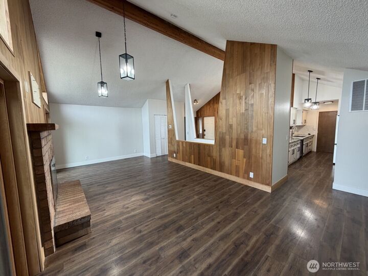 Property Photo:  9410  Albert Way  SE  WA 98837 