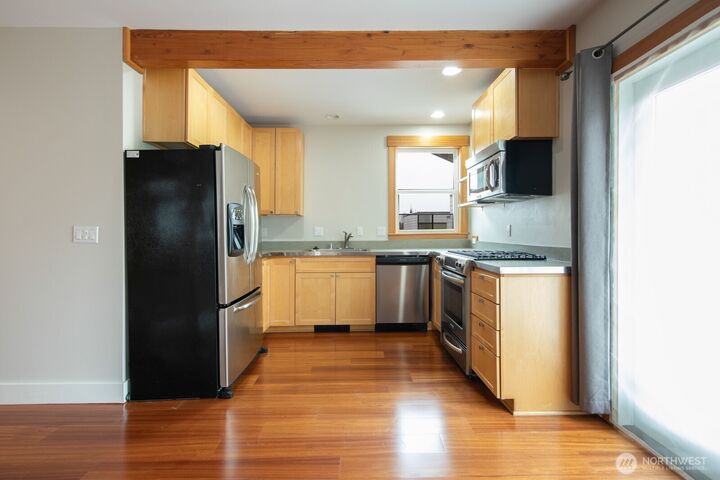 Property Photo:  703  18th Avenue S  WA 98144 