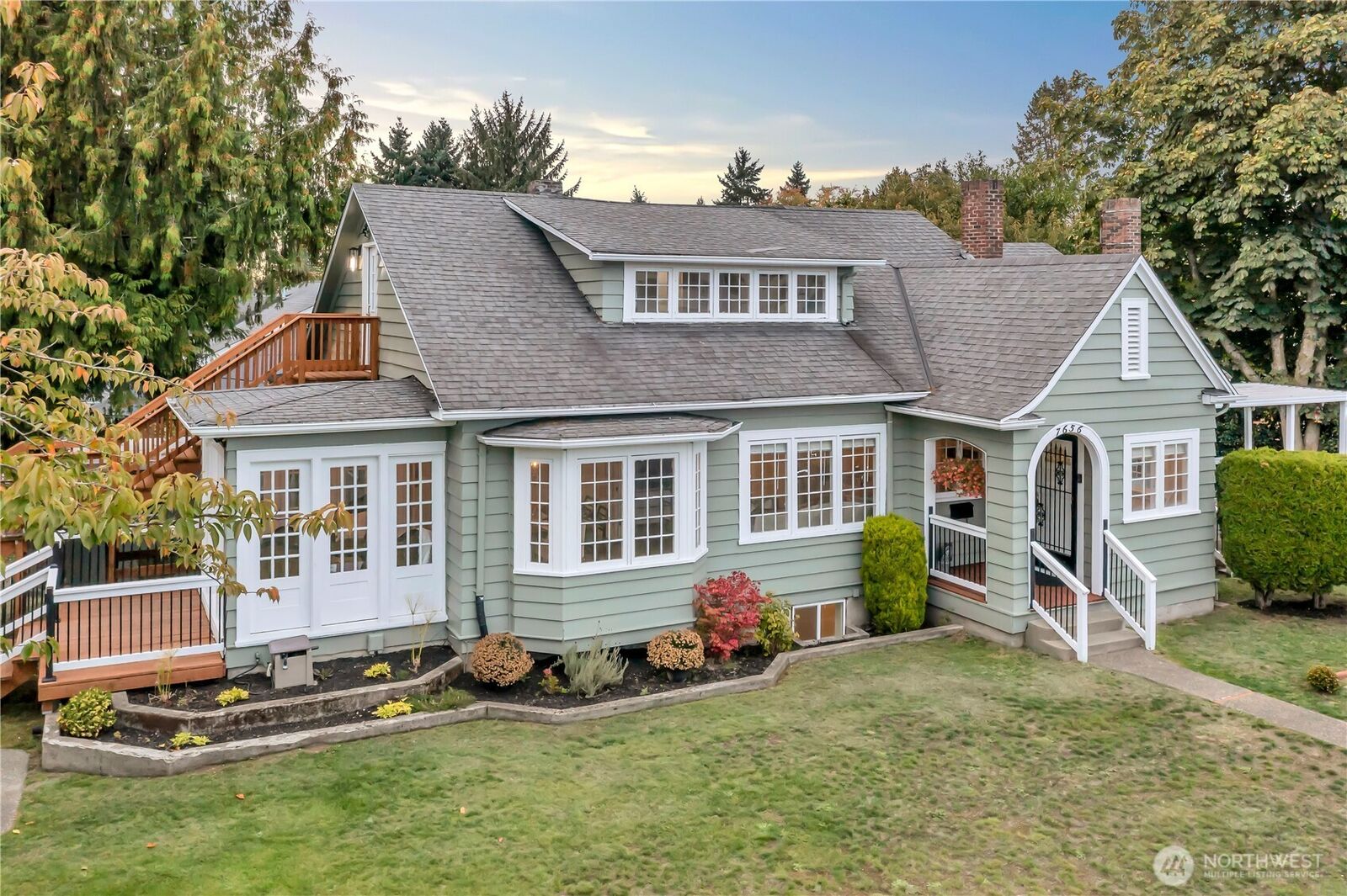 Property Photo: 7656 Pacific Avenue WA 98408