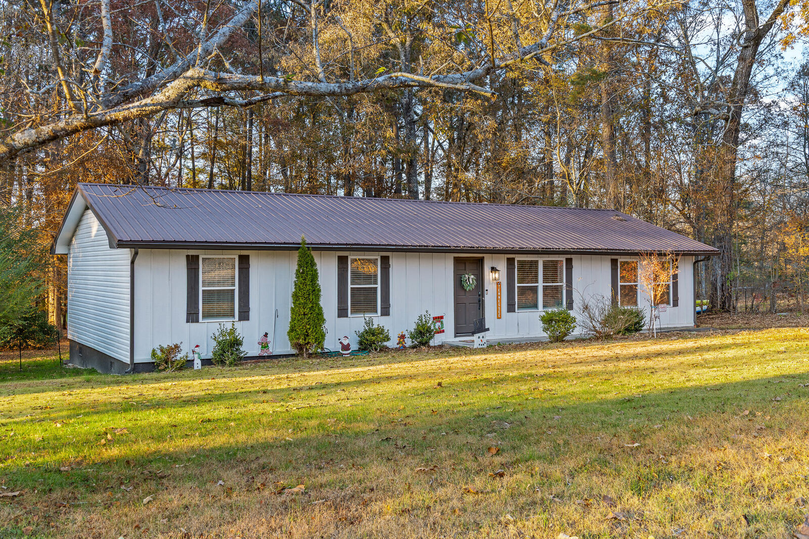 Property Photo:  720 Millbrook Circle SE  TN 37323 