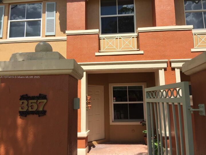 6141 NW 115th Pl 357  Doral FL 33178 photo