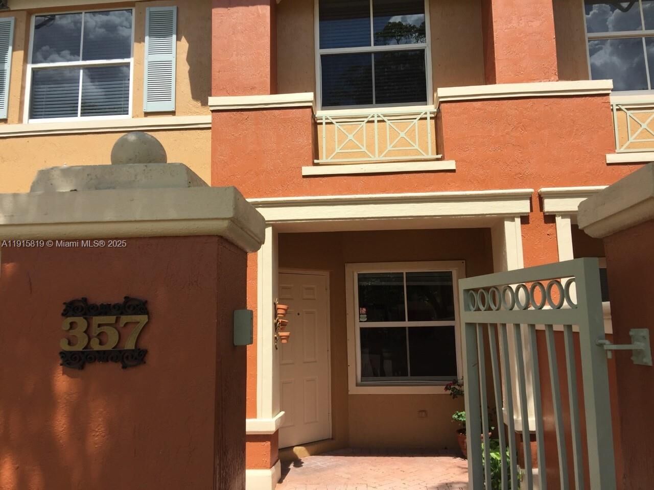 Property Photo: 6141 NW 115th Pl 357 FL 33178