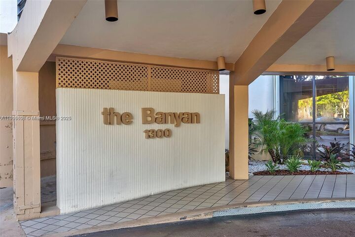 Property Photo:  1300 Saint Charles Pl L12  FL 33026 