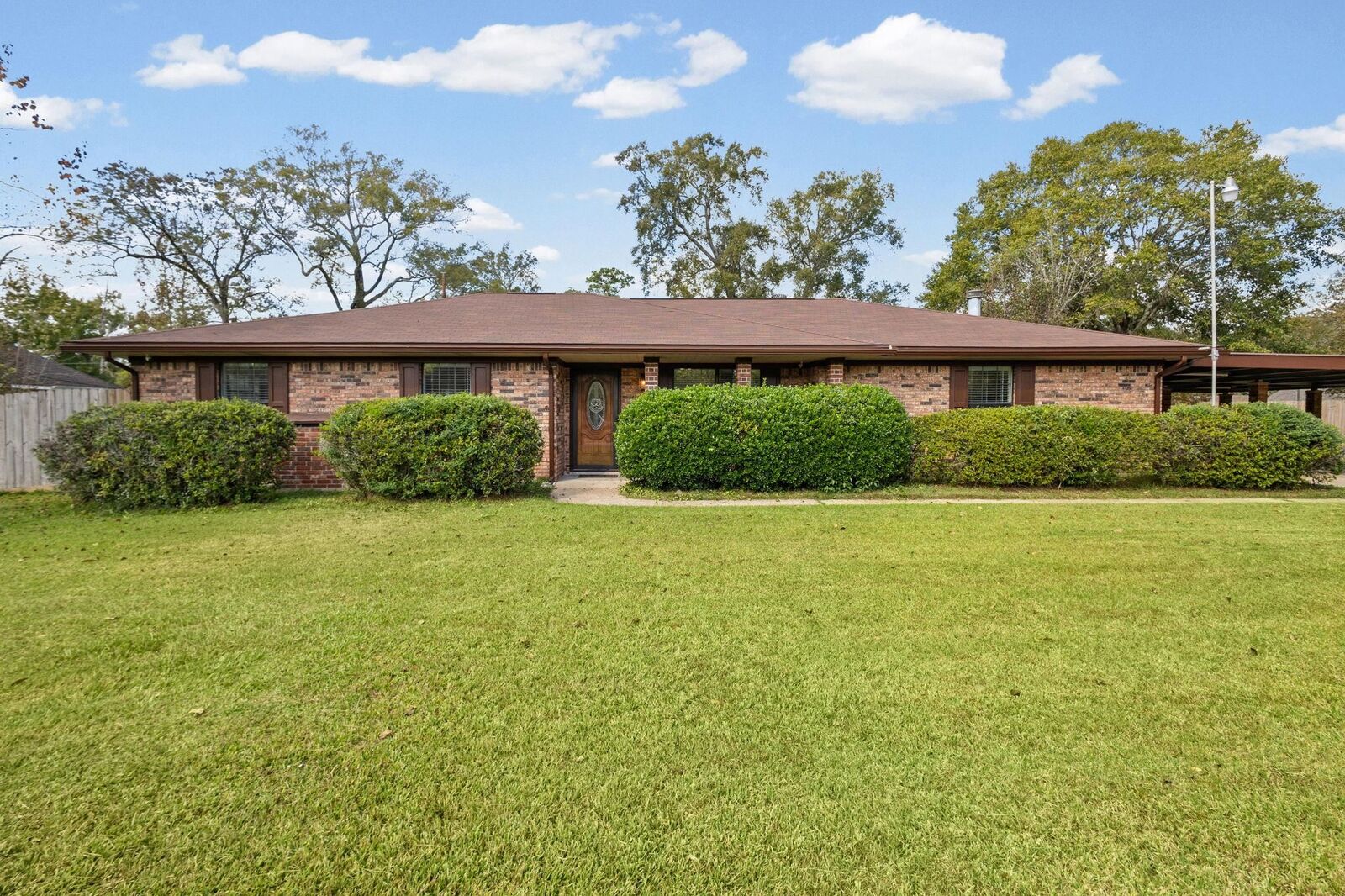 Property Photo: 5263 Old Hwy 87 TX 77632