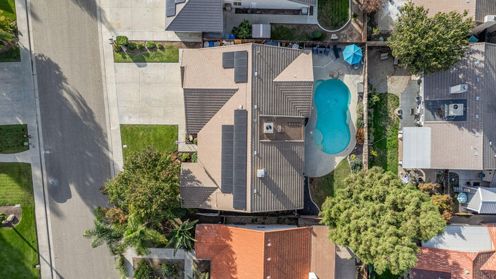 Property Photo: 4610 W Grove Avenue CA 93291