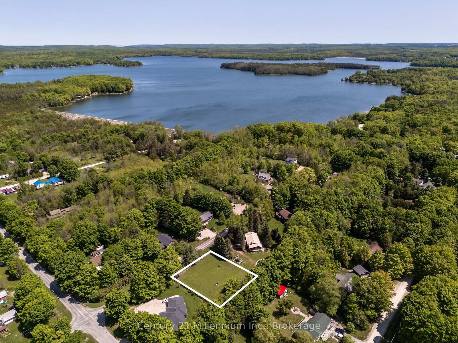 Photo de la propriété:  Lt 12 Canrobert Street  ON N0C 1E0 