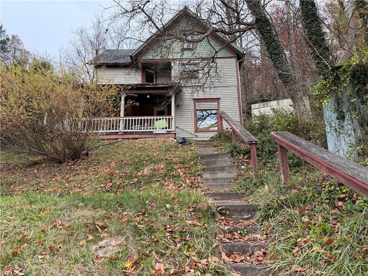 Property Photo:  20 Main St  PA 16373 