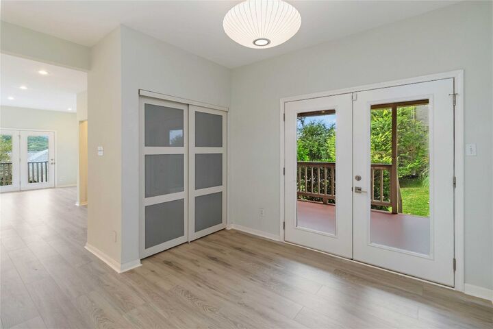 Property Photo: 5512 Oakwood Cove 161 TX 78731