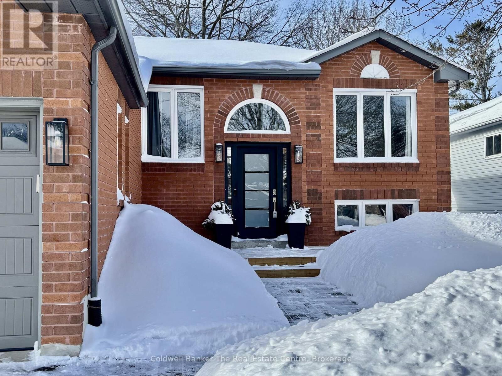 Property Photo:  14 Langevin Drive  ON L9Z 1C6 