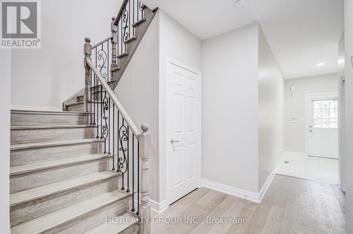 Property Photo:  56 North Lake Road #22  ON L4E 0G5 