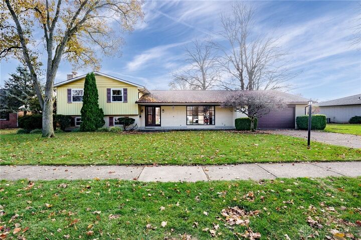 325 Beechgrove Drive  Englewood OH 45322 photo