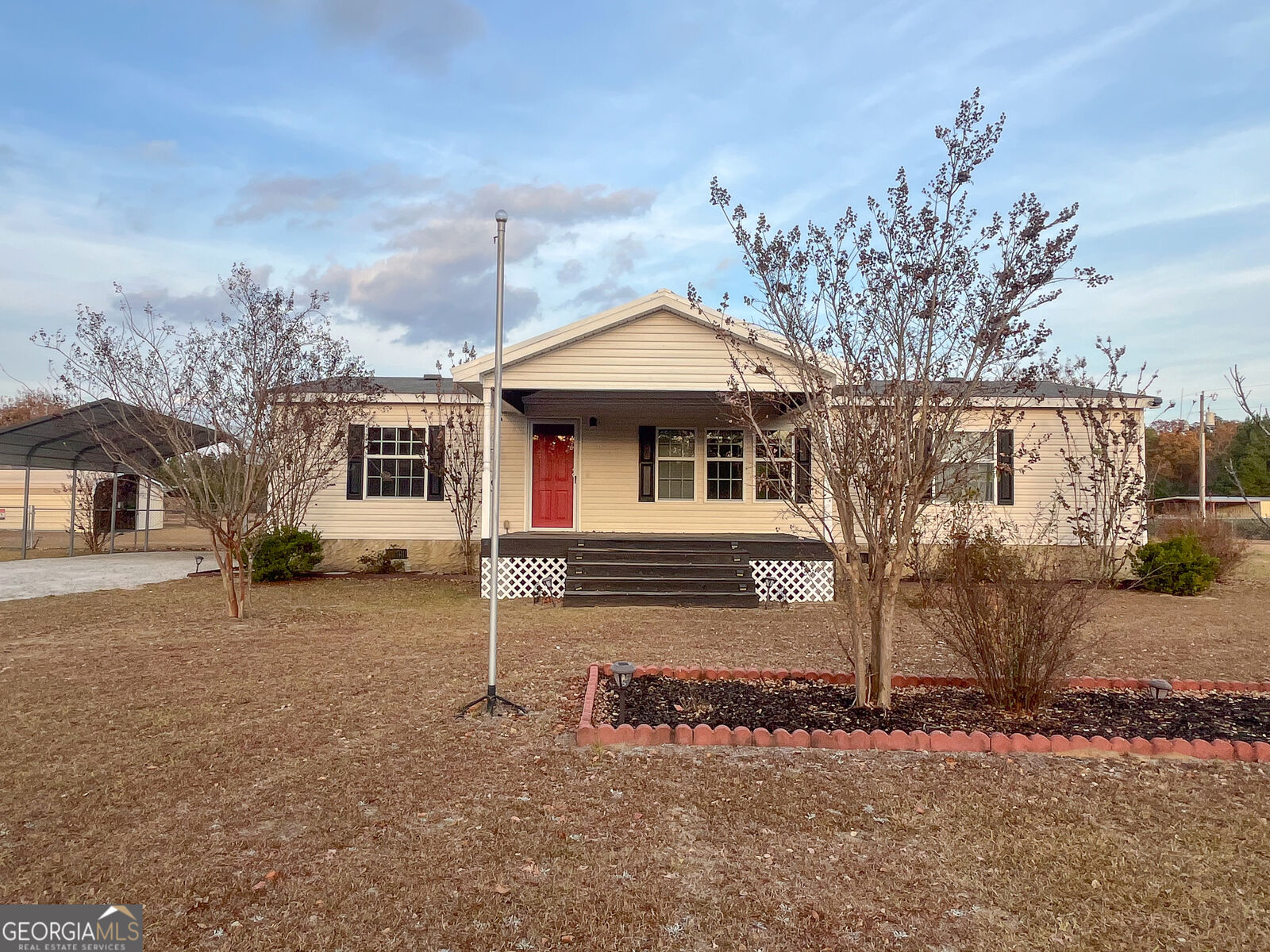 Property Photo: 743 Old Toomsboro Road GA 31021