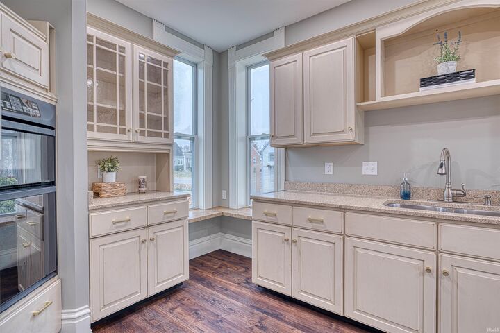 Property Photo:  206 W Gibson Street  IN 47639 