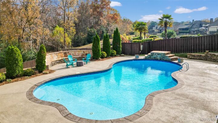 Property Photo: 9531 Twickenham Court AL 36064