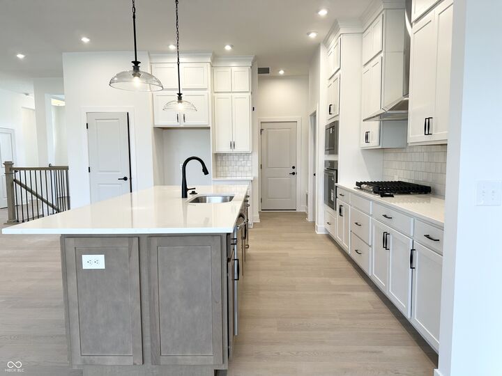 Property Photo:  19661 Wood Farm Place  IN 46074 