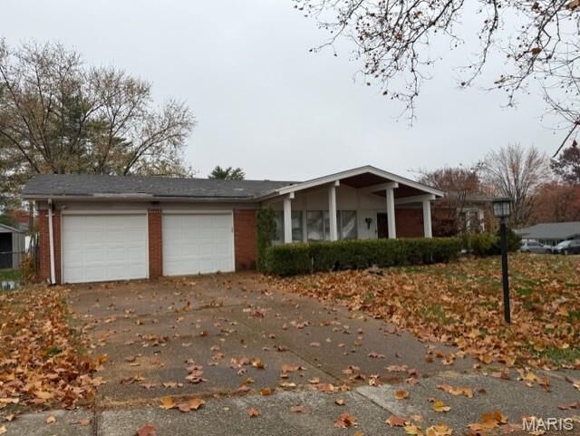 Property Photo: 5103 Towne South Road MO 63128