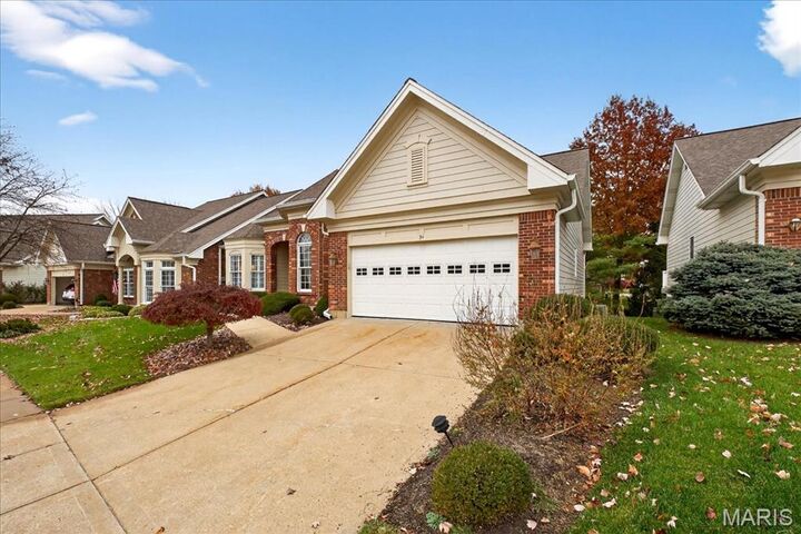 Property Photo:  34 Picardy Hill Drive  MO 63017 