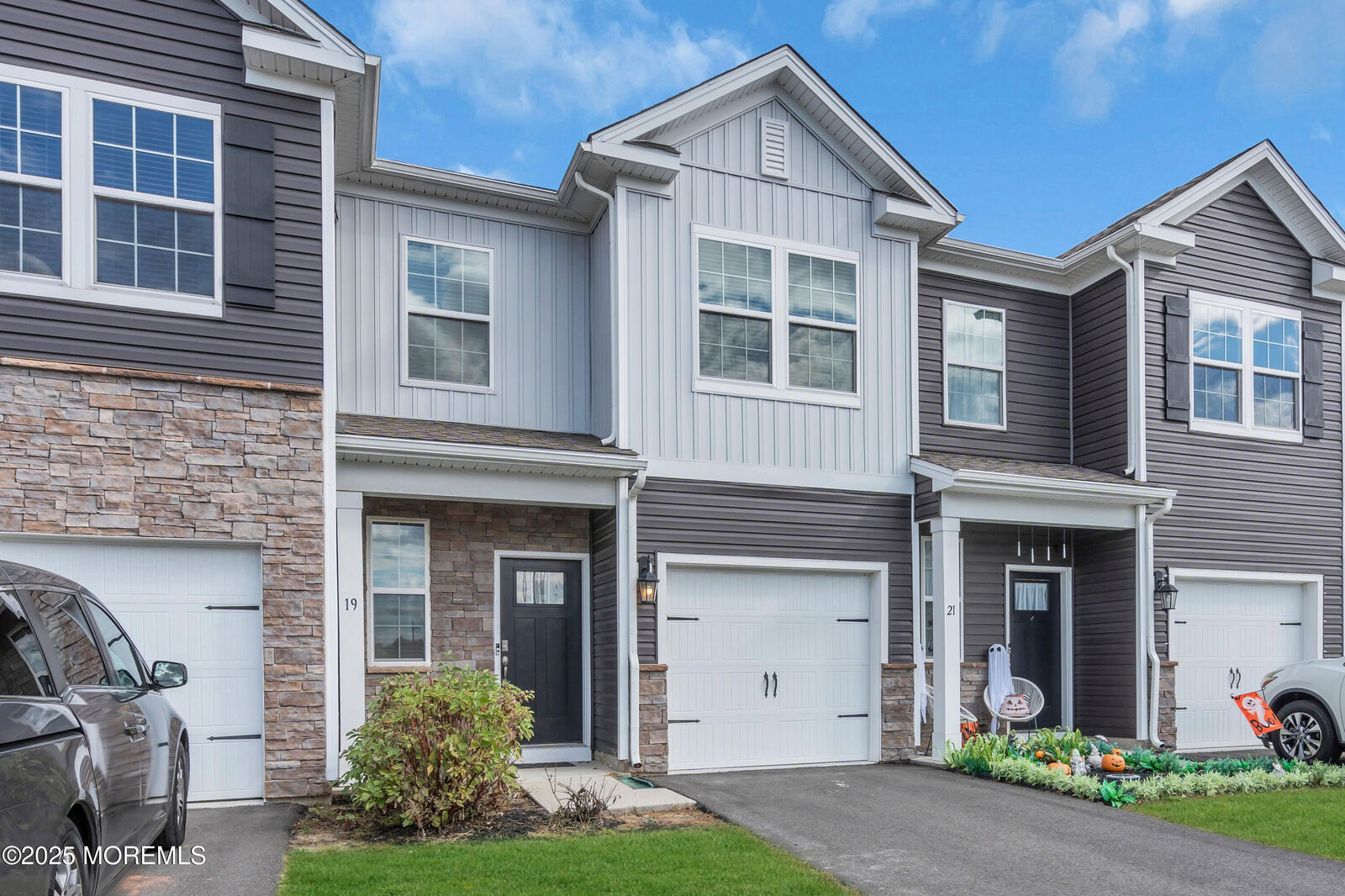 Property Photo:  19 Katherine Drive  NJ 08016 